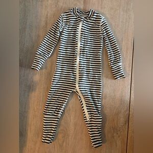Hanna Andersson 2-Way Zip Sleeper - Striped